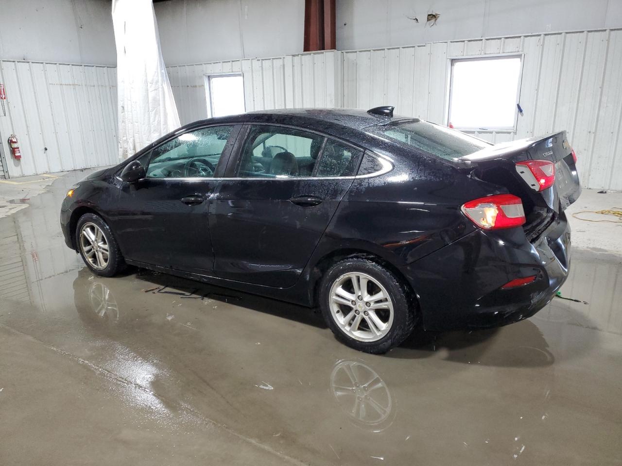 Chevrolet Cruze Lt Image 2