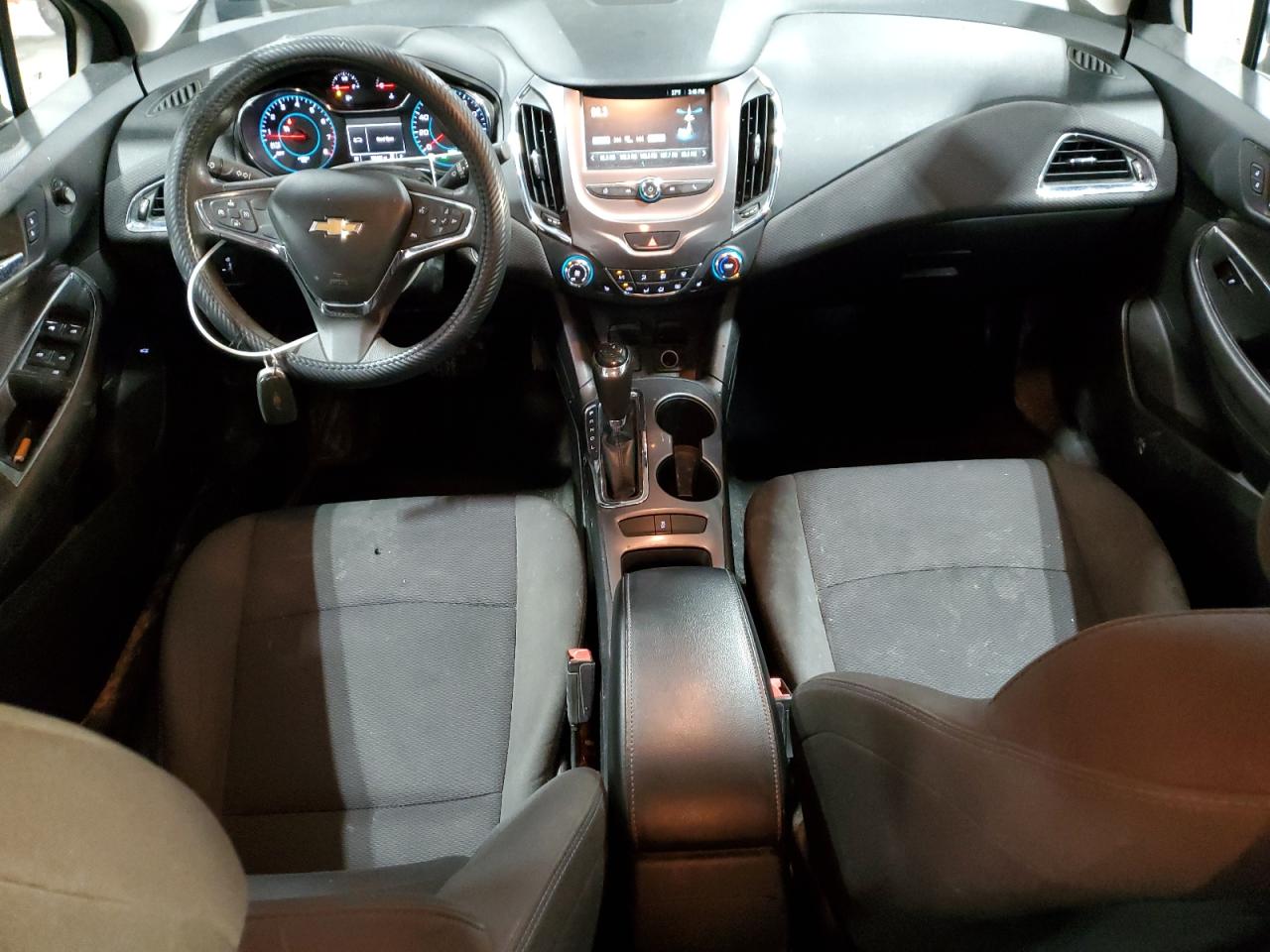 Chevrolet Cruze Lt Image 5