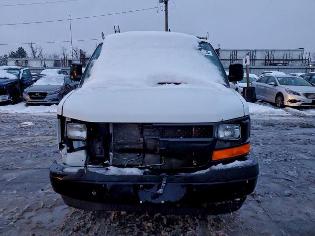 Chevrolet Express Image 13