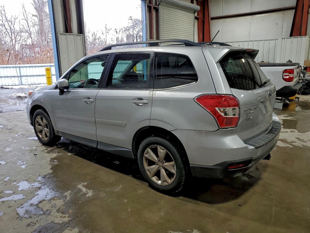Subaru Forester 2.5i Limited Image 2