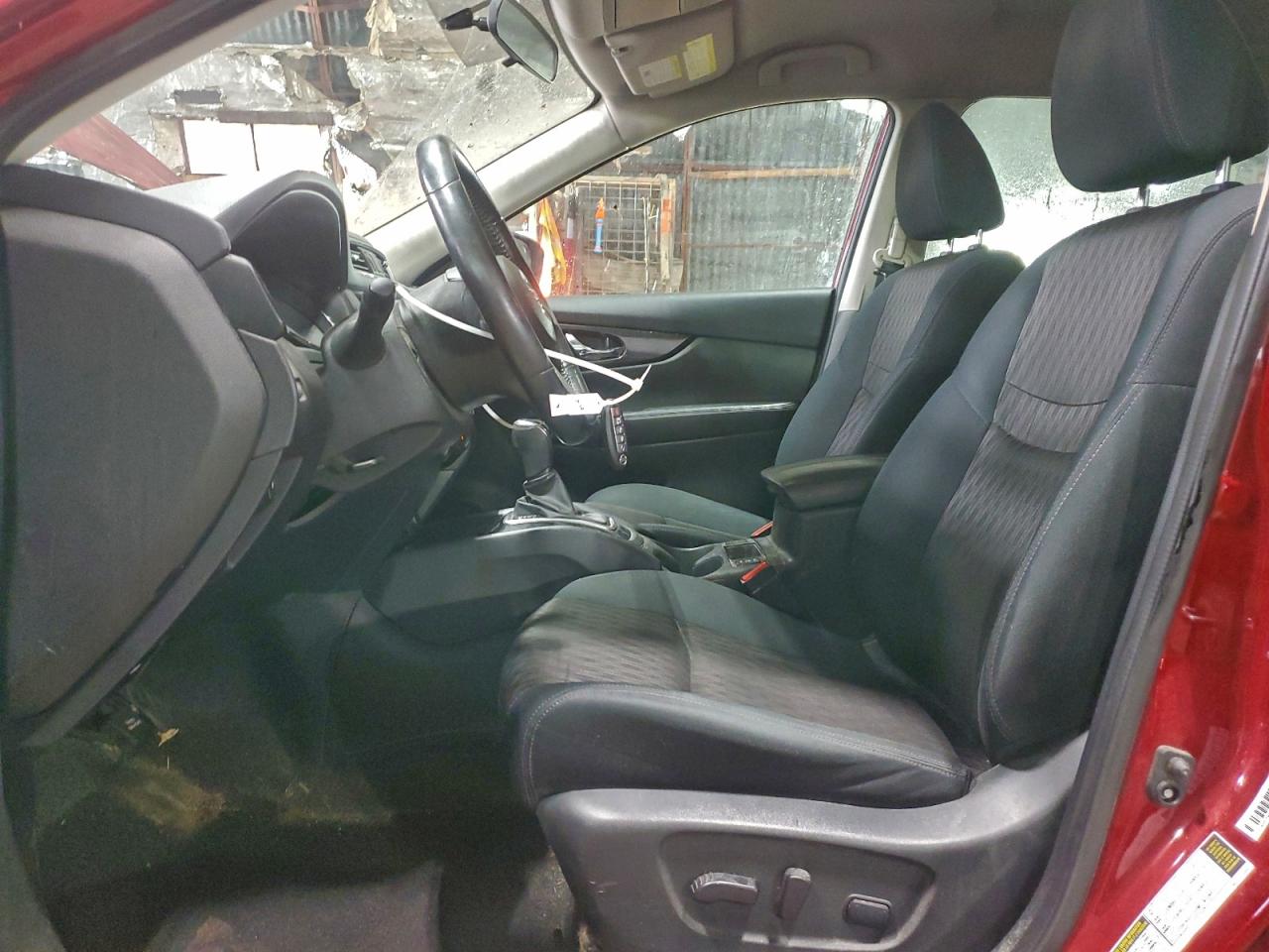 Nissan Rogue S Image 5