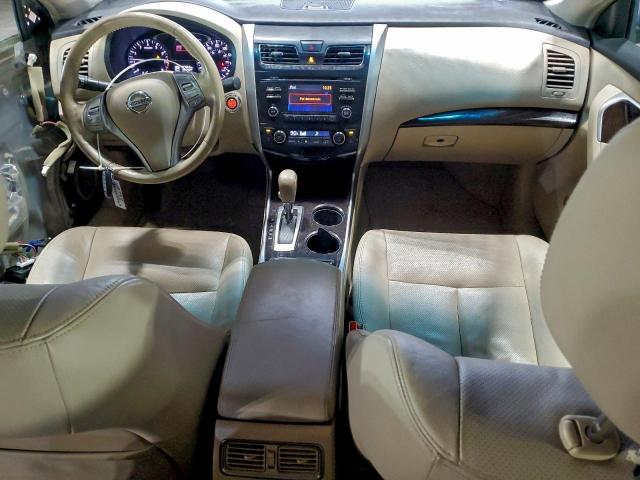 Nissan Altima 2.5 Image 8