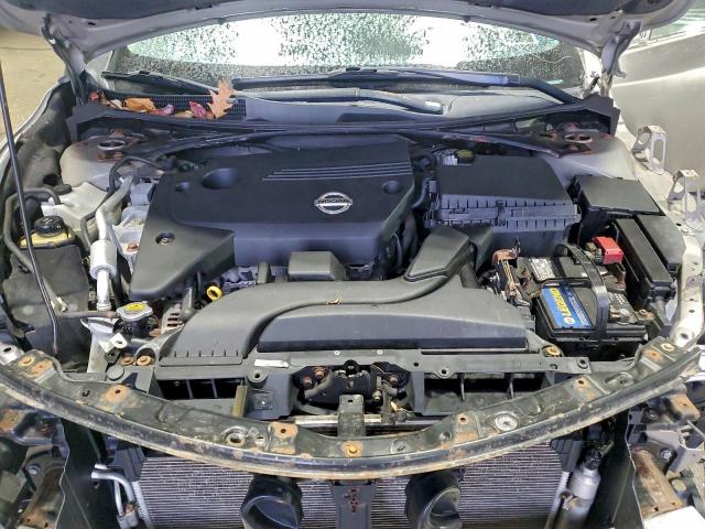 Nissan Altima 2.5 Image 4