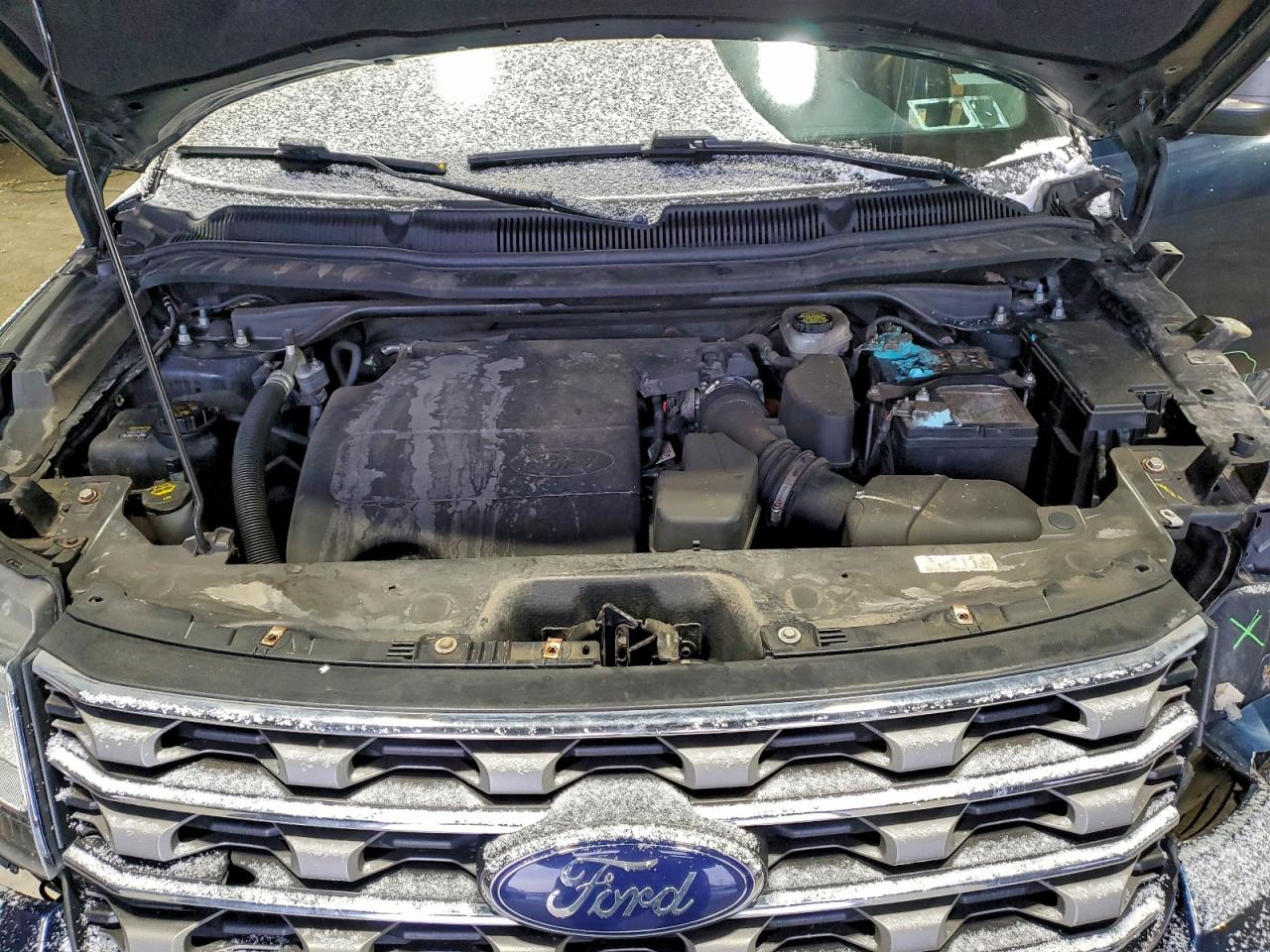 Ford Explorer Image 12