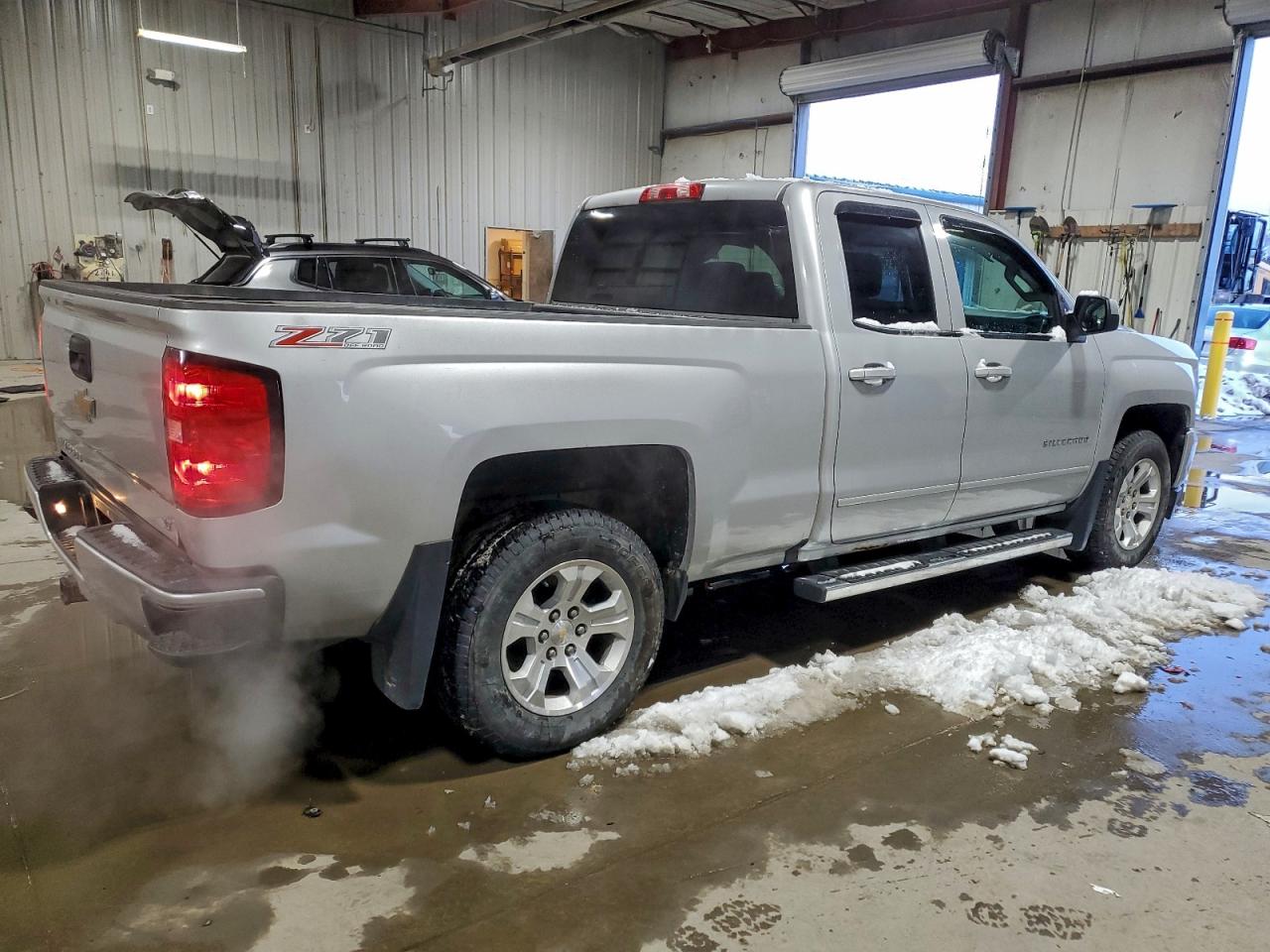 Chevrolet Silverado K1500 Lt Image 3