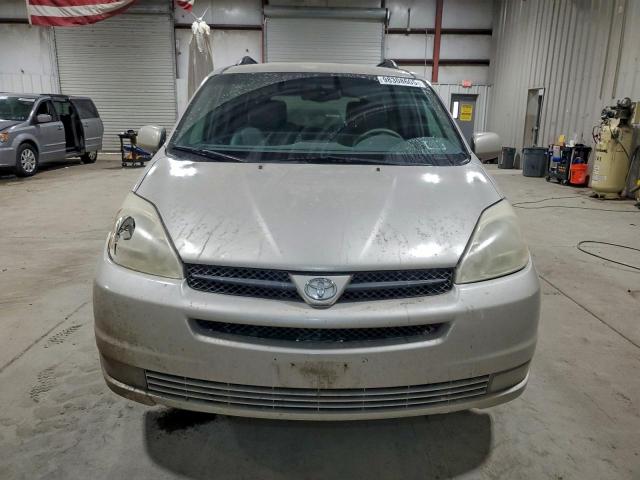 Toyota Sienna Xle Image 7