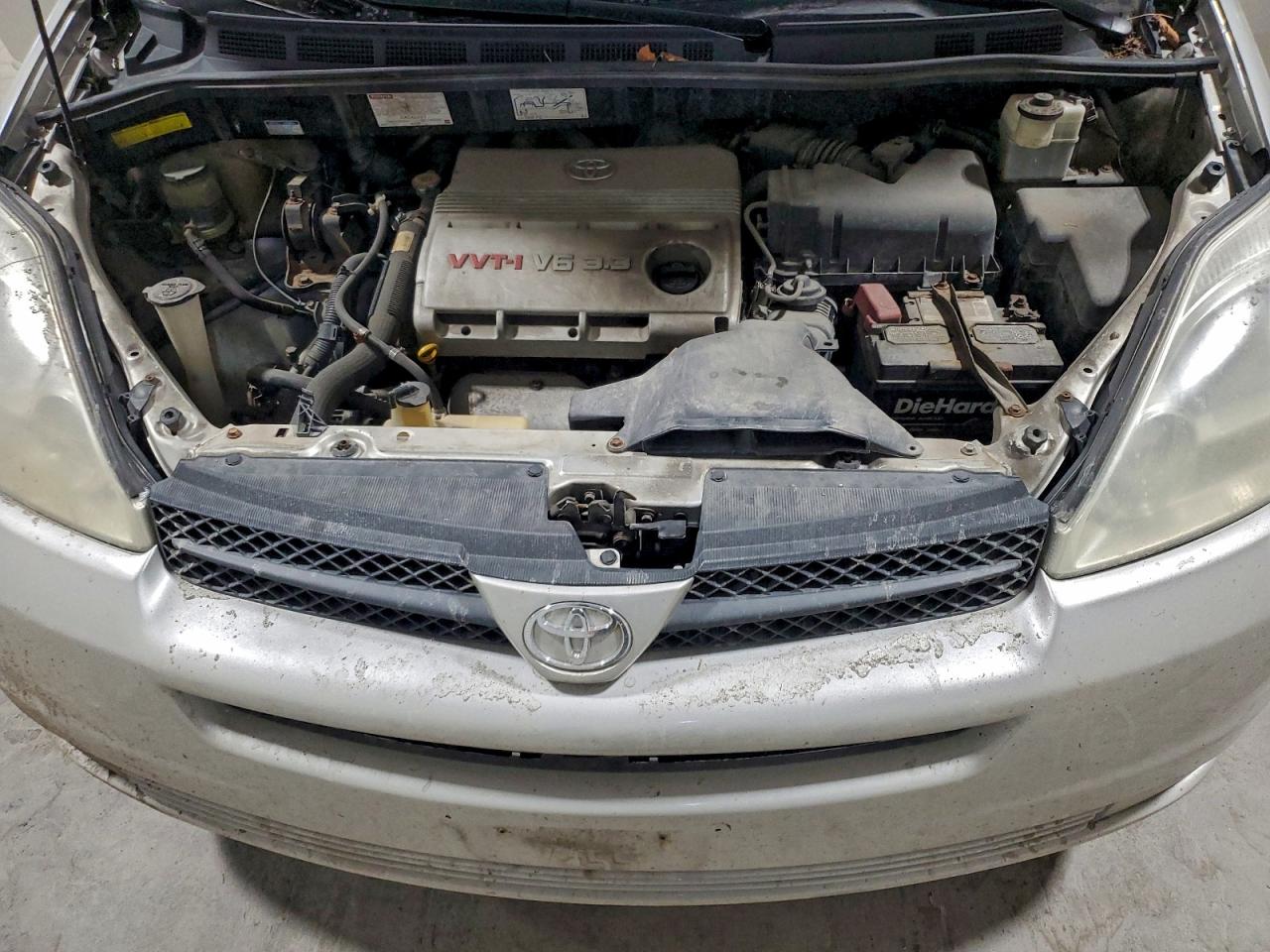 Toyota Sienna Xle Image 5