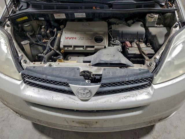 Toyota Sienna Xle Image 5