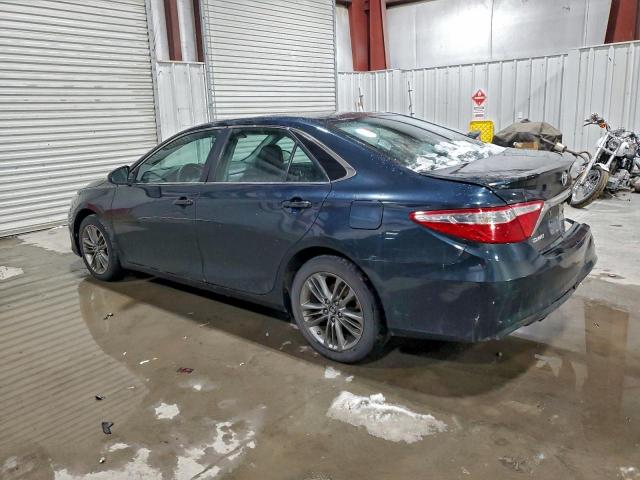 Toyota Camry Le Image 3