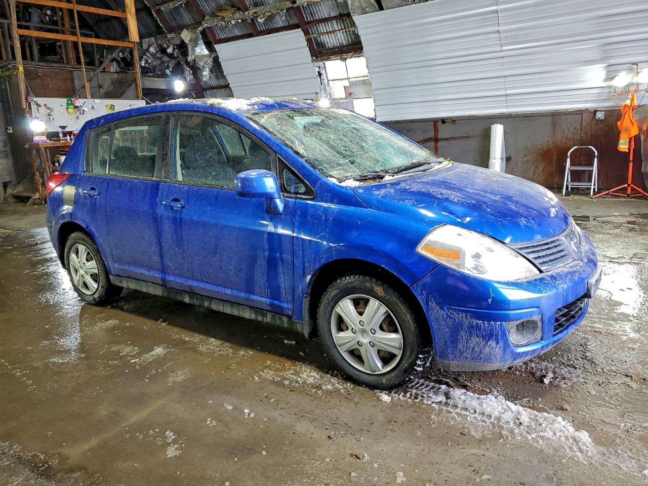 Nissan Versa S Image 3