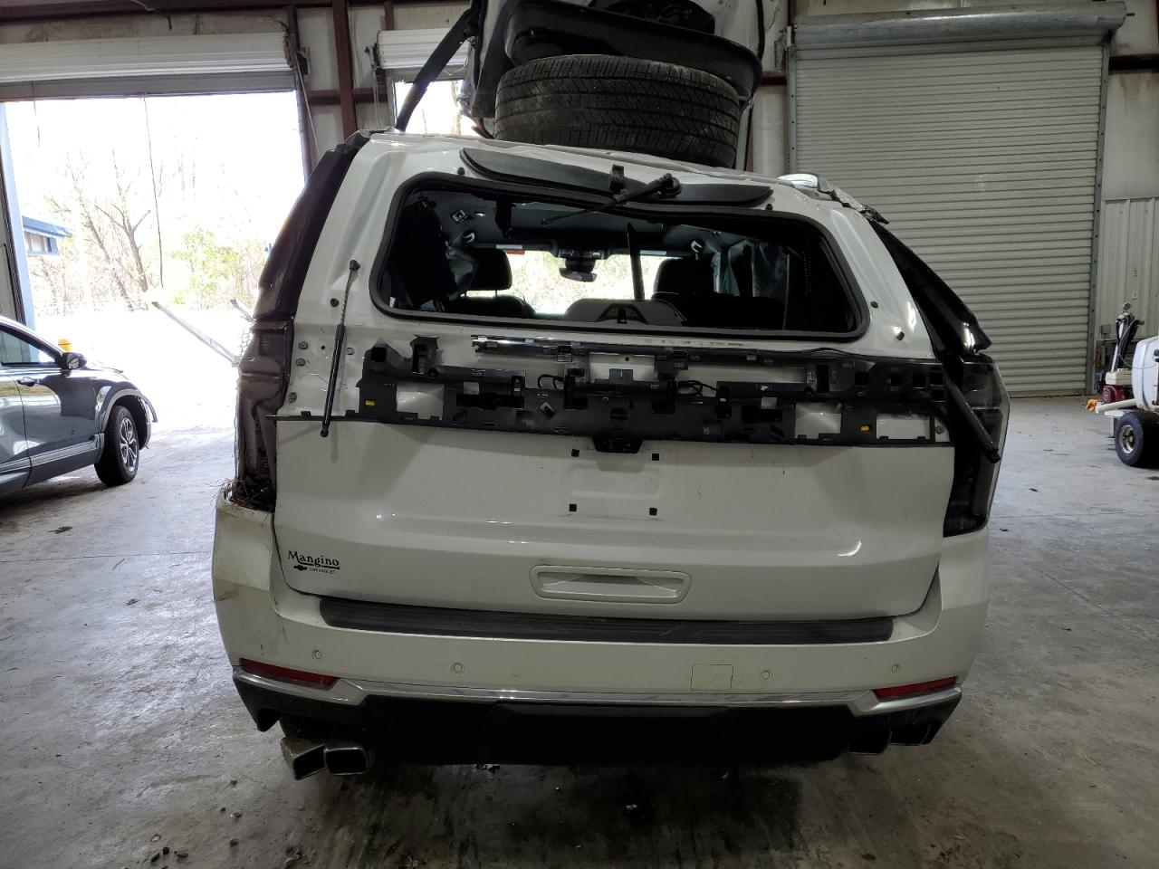 Chevrolet Tahoe K1500 High Country Image 14