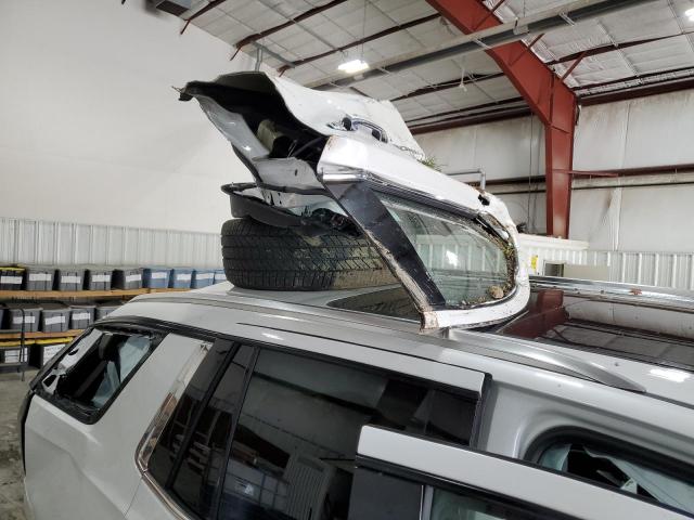 Chevrolet Tahoe K1500 High Country Image 12