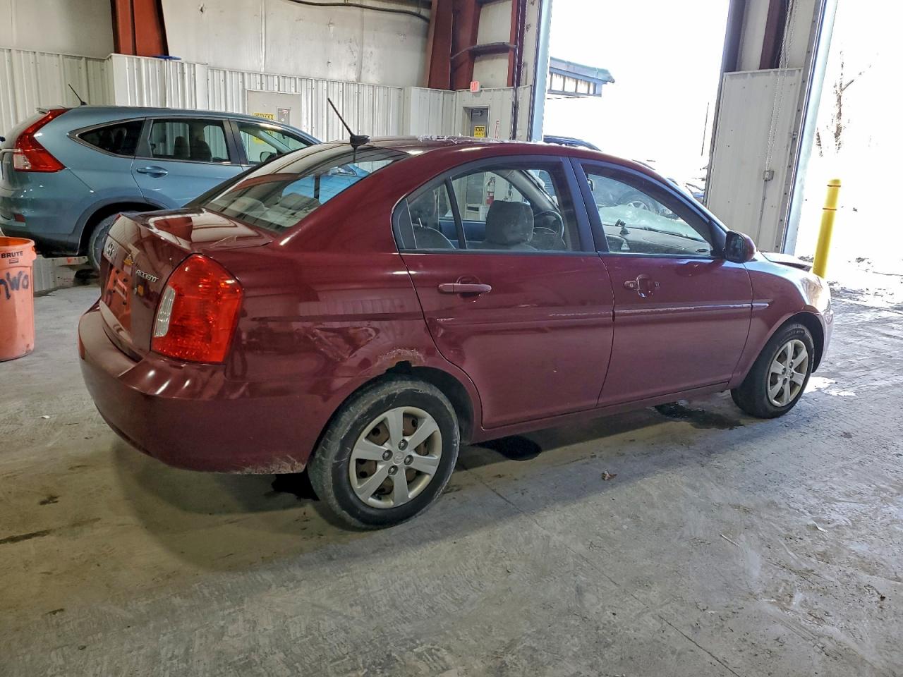 Hyundai ACCENT Gls Image 2