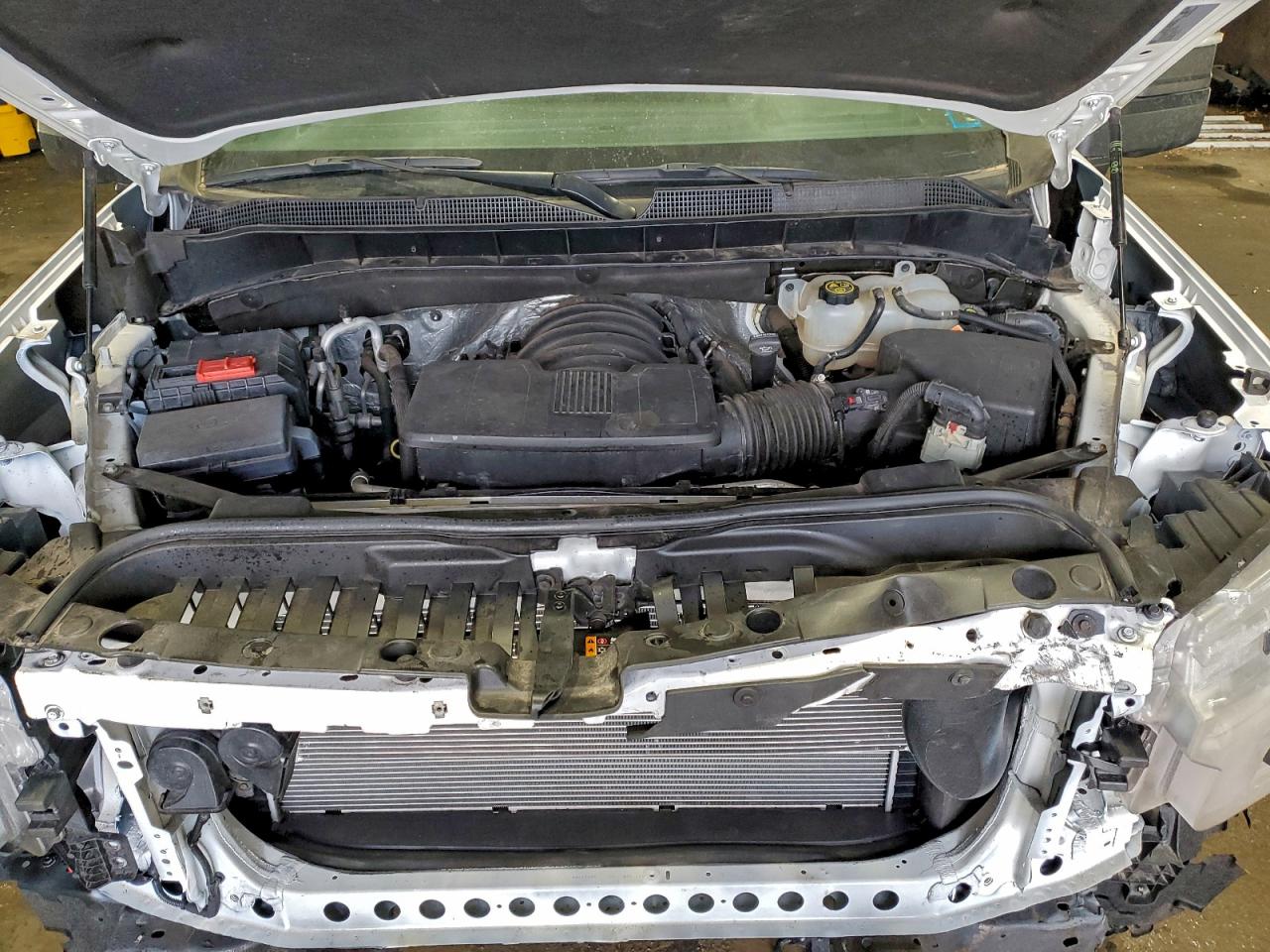 Chevrolet Silverado K1500 Lt Image 11