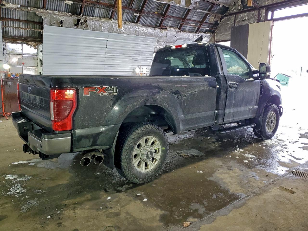 Ford F-350 Super Duty Image 4