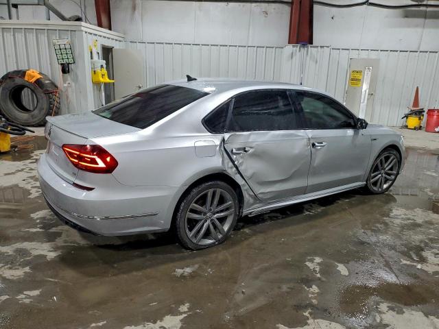 Volkswagen Passat S Image 11