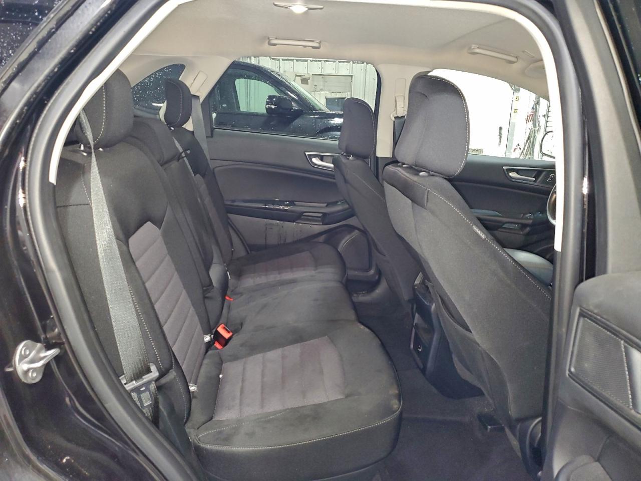 Ford Edge Se Image 12