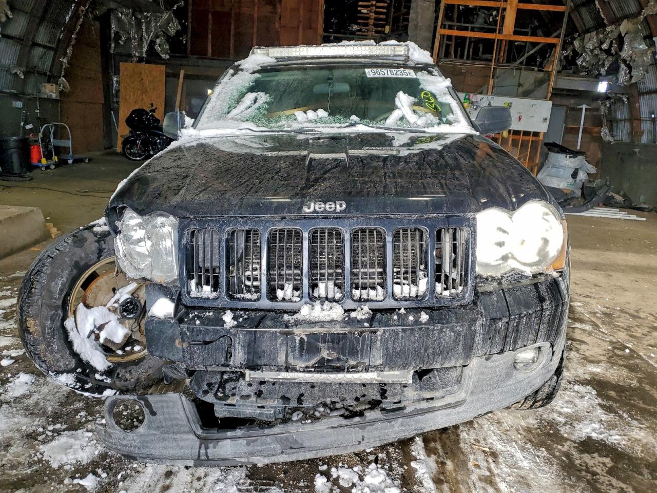 Jeep Grand Cherokee Laredo Image 6