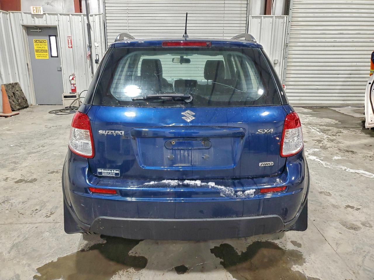 Suzuki SX4 Image 12