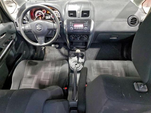Suzuki SX4 Image 9