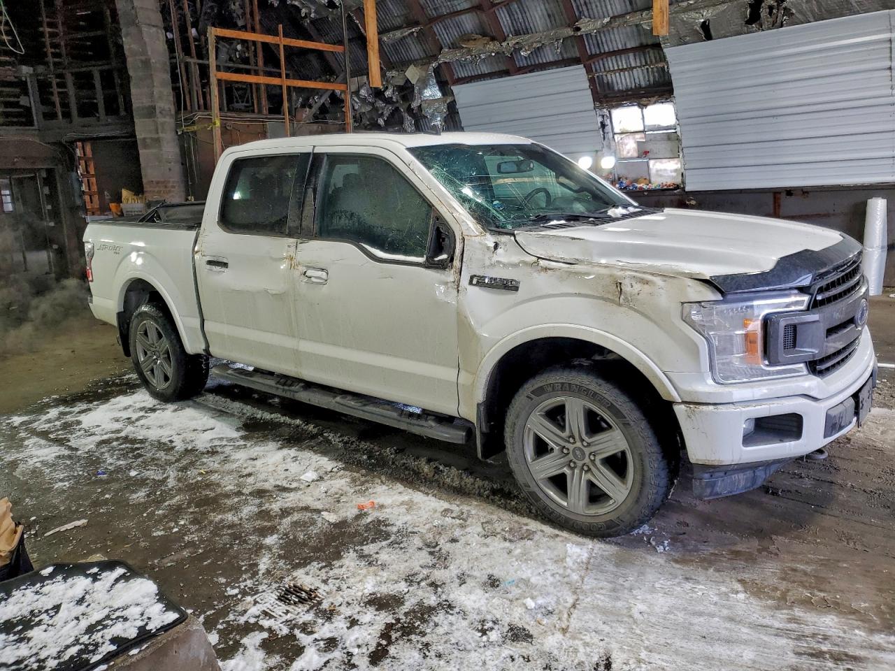 Ford F-150 Supercrew Image 8