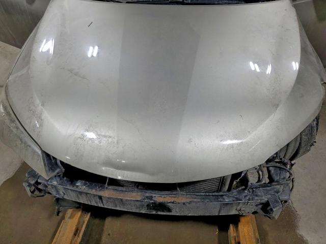 Toyota Camry Le Image 9