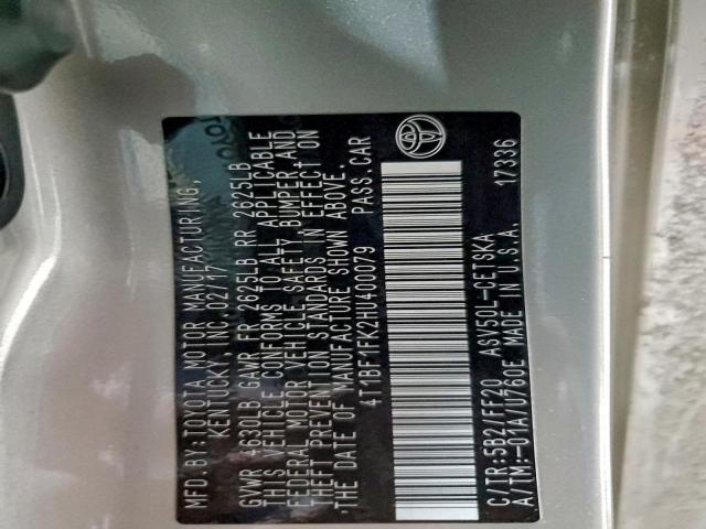 Toyota Camry Le Image 12