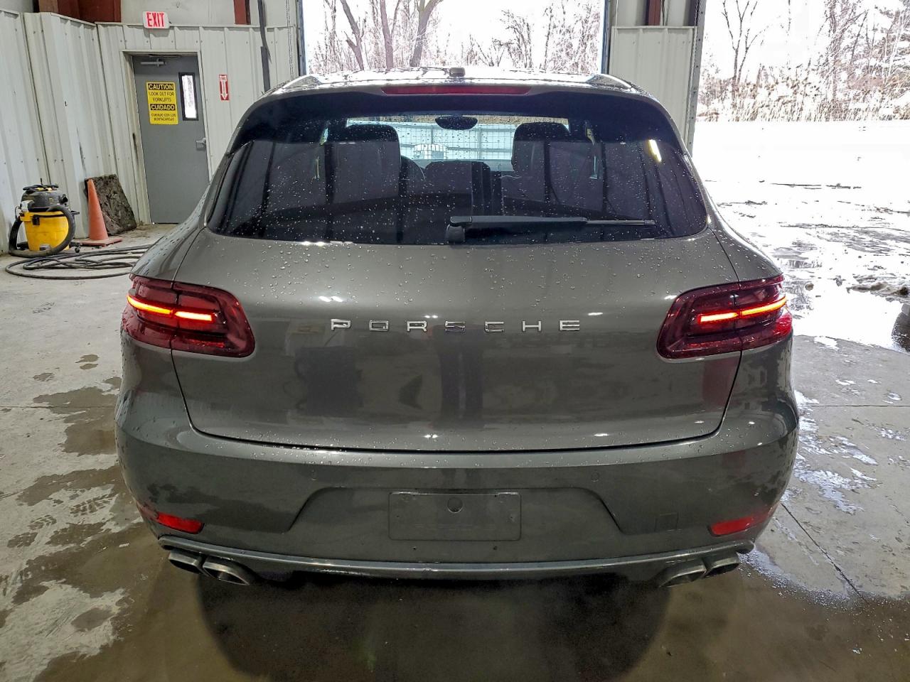 Porsche Macan Turbo Image 13