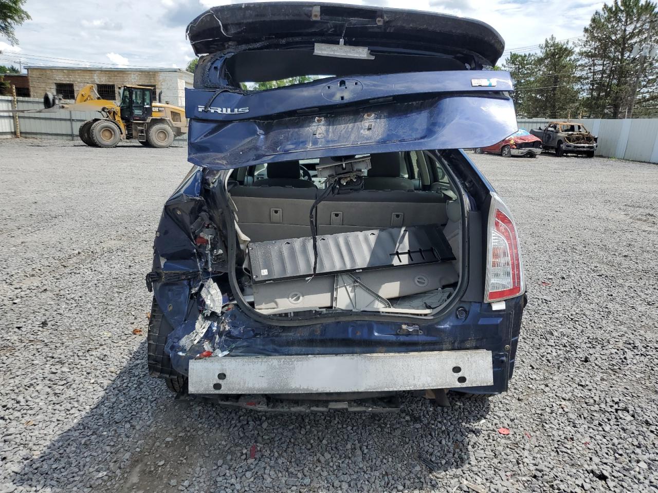 Toyota Prius Image 10