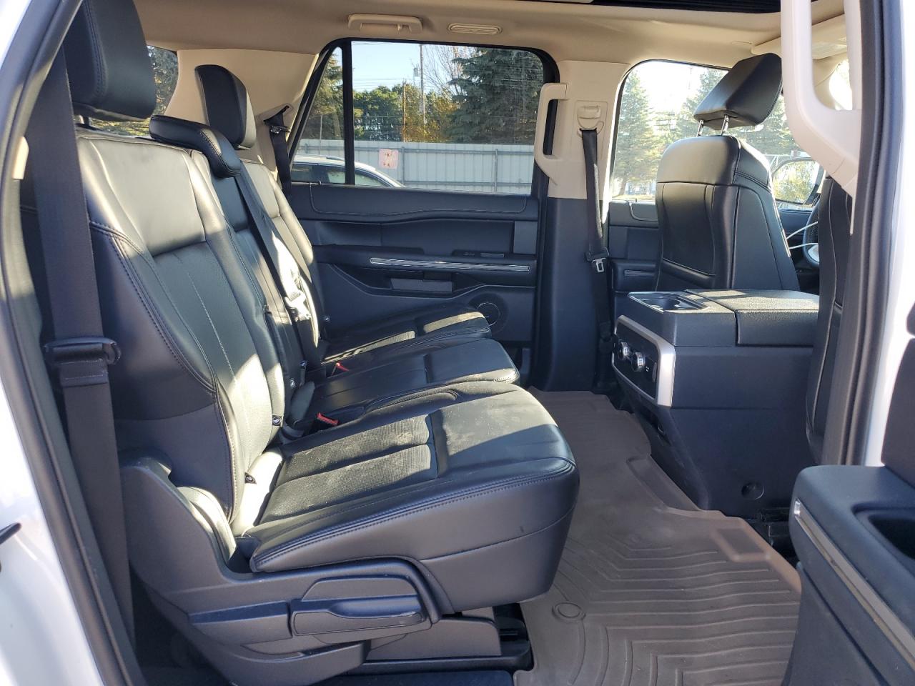 Ford Expedition Max Xlt Image 14