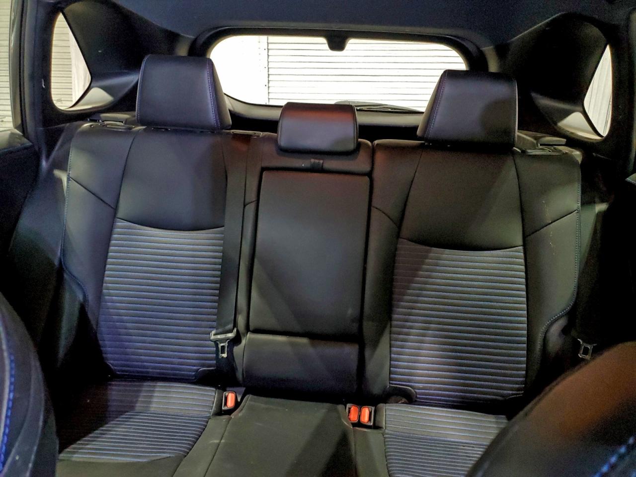 Toyota RAV4 Xse Image 7