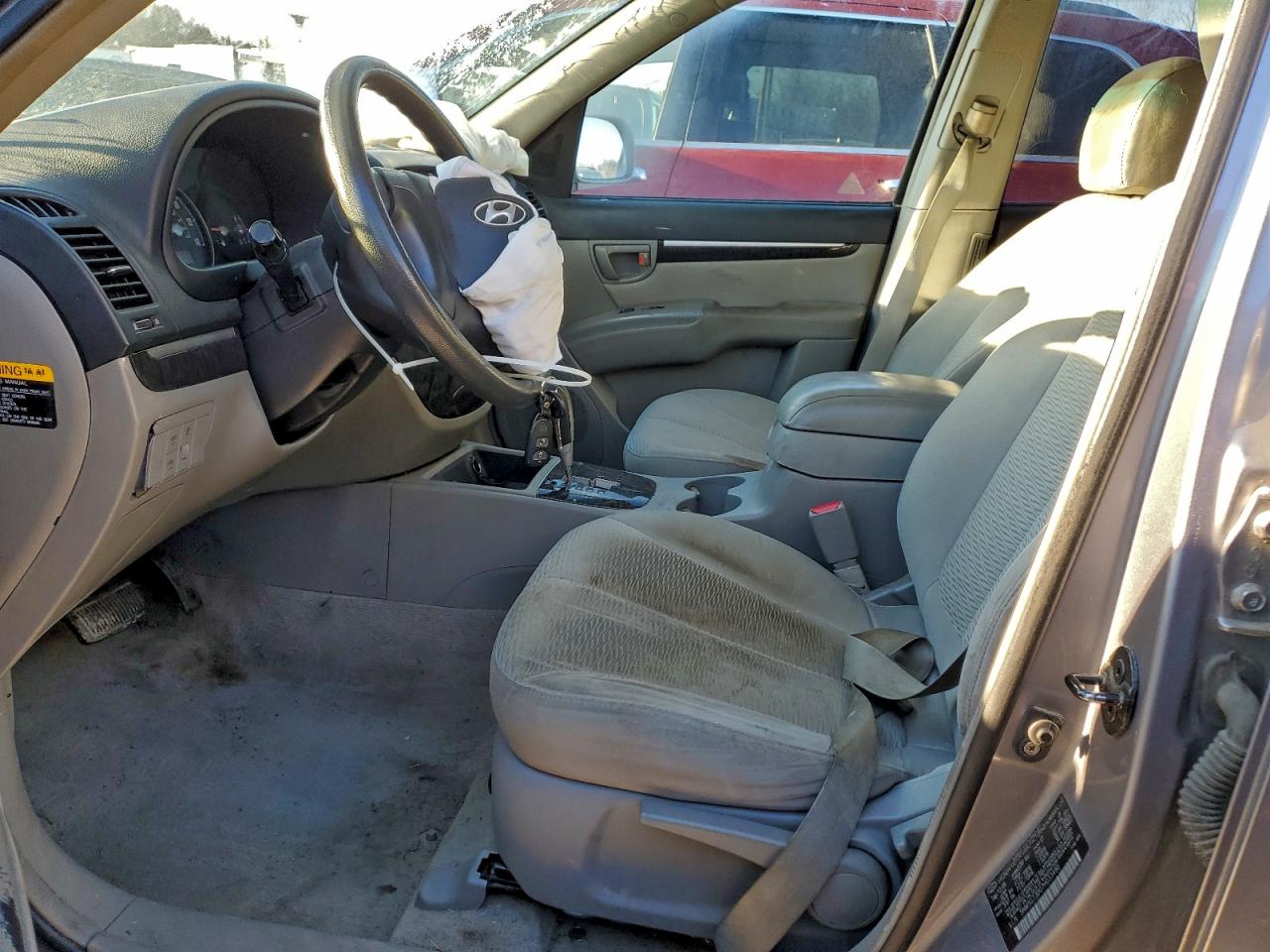 Hyundai SANTA FE Gls Image 4