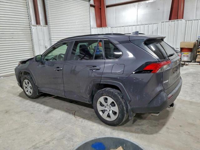 Toyota RAV4 Le Image 9