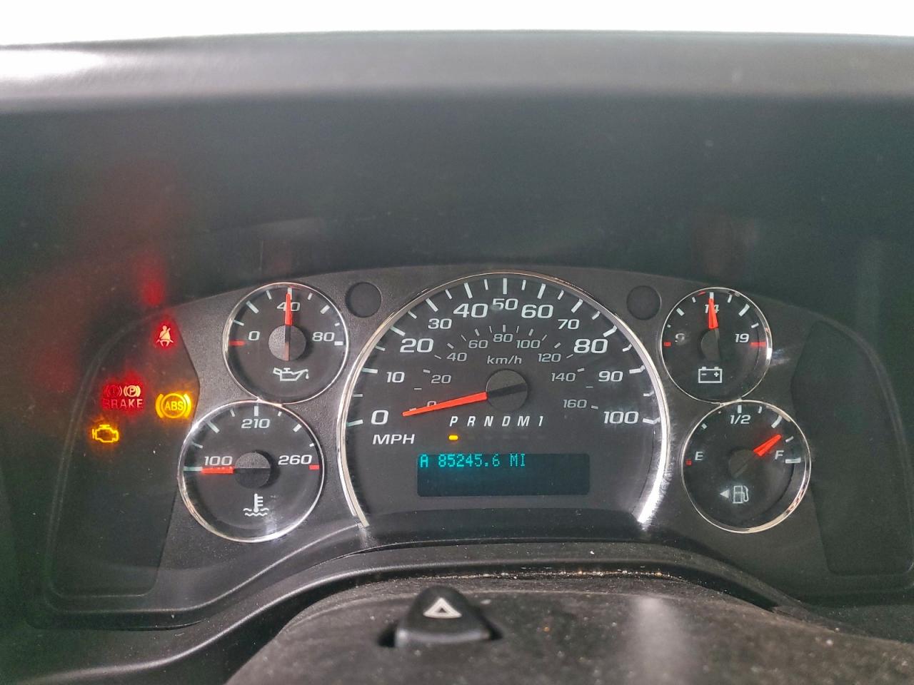 Chevrolet Express Image 4