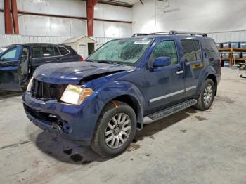  Salvage Nissan Pathfinder