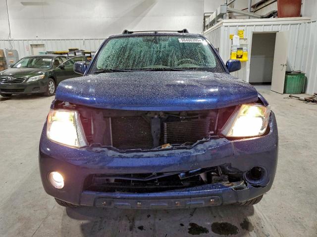 Nissan Pathfinder S Image 5