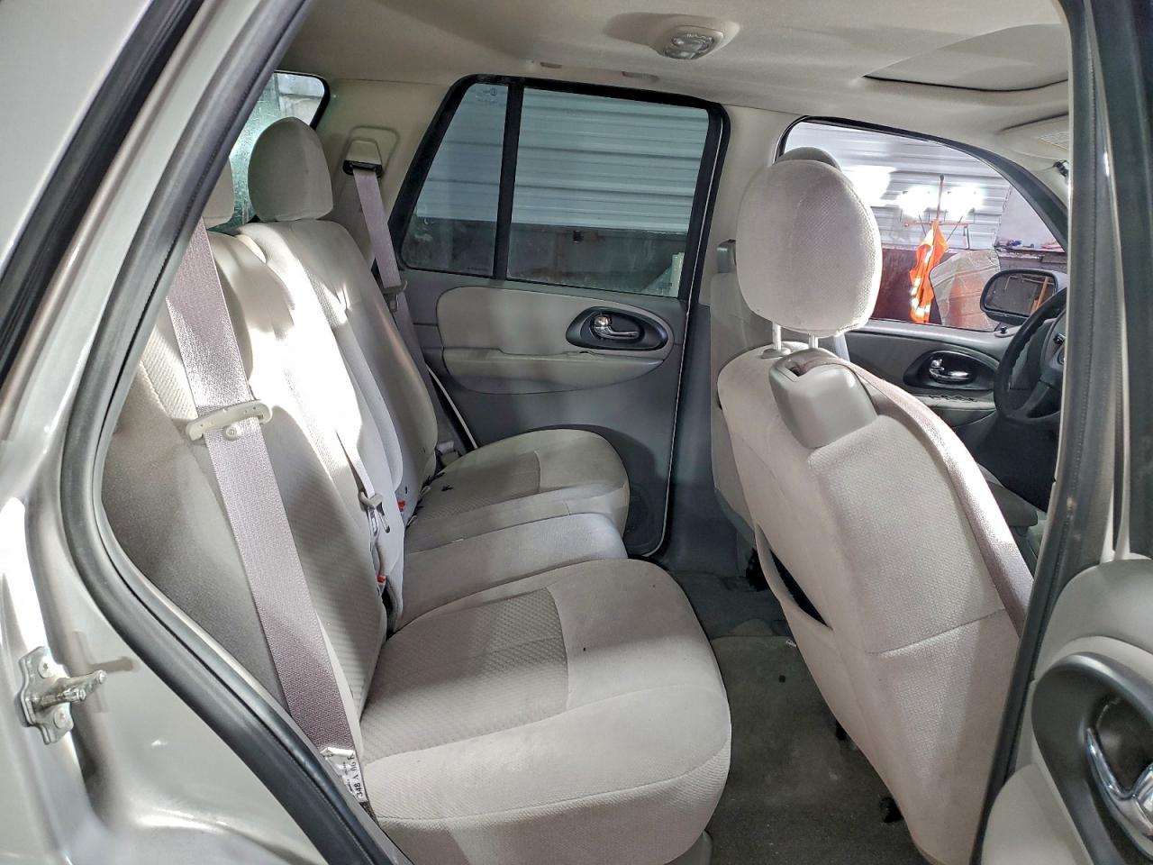 Chevrolet Trailblazer Ls Image 10