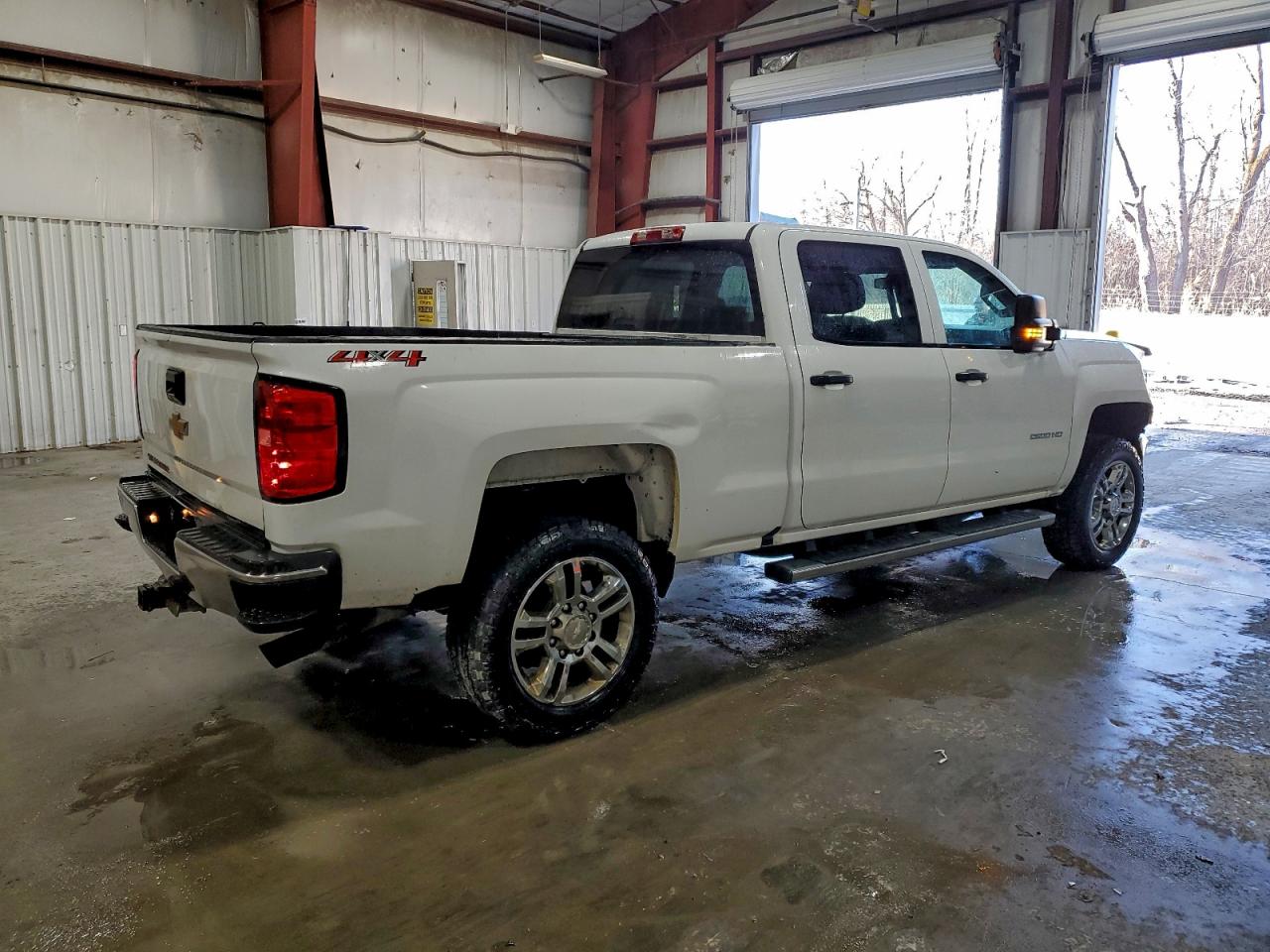 Chevrolet Silverado K2500 Heavy Duty Image 5